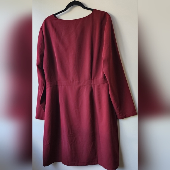 Lark & Ro Deep Red Long Sleeve Dress NWOT Keyhole Twist Knee length Classy - Picture 4 of 10